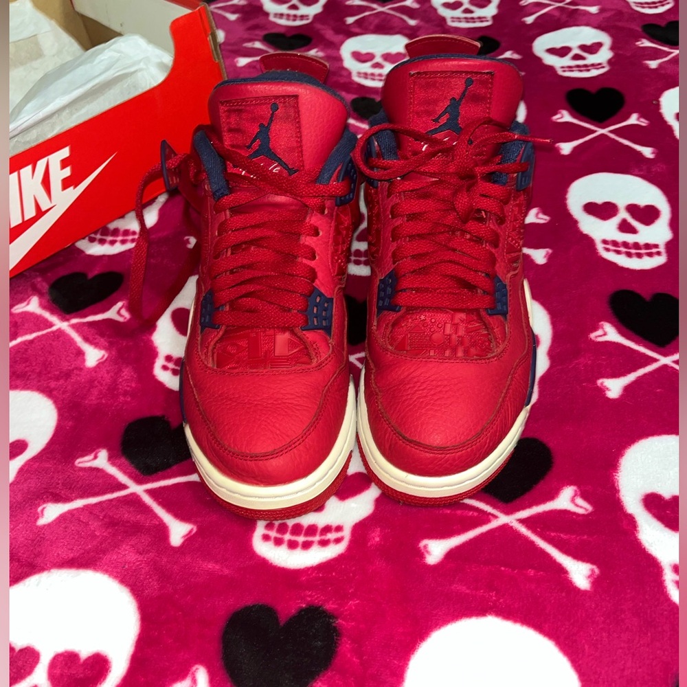 Jordan 4 Fiba